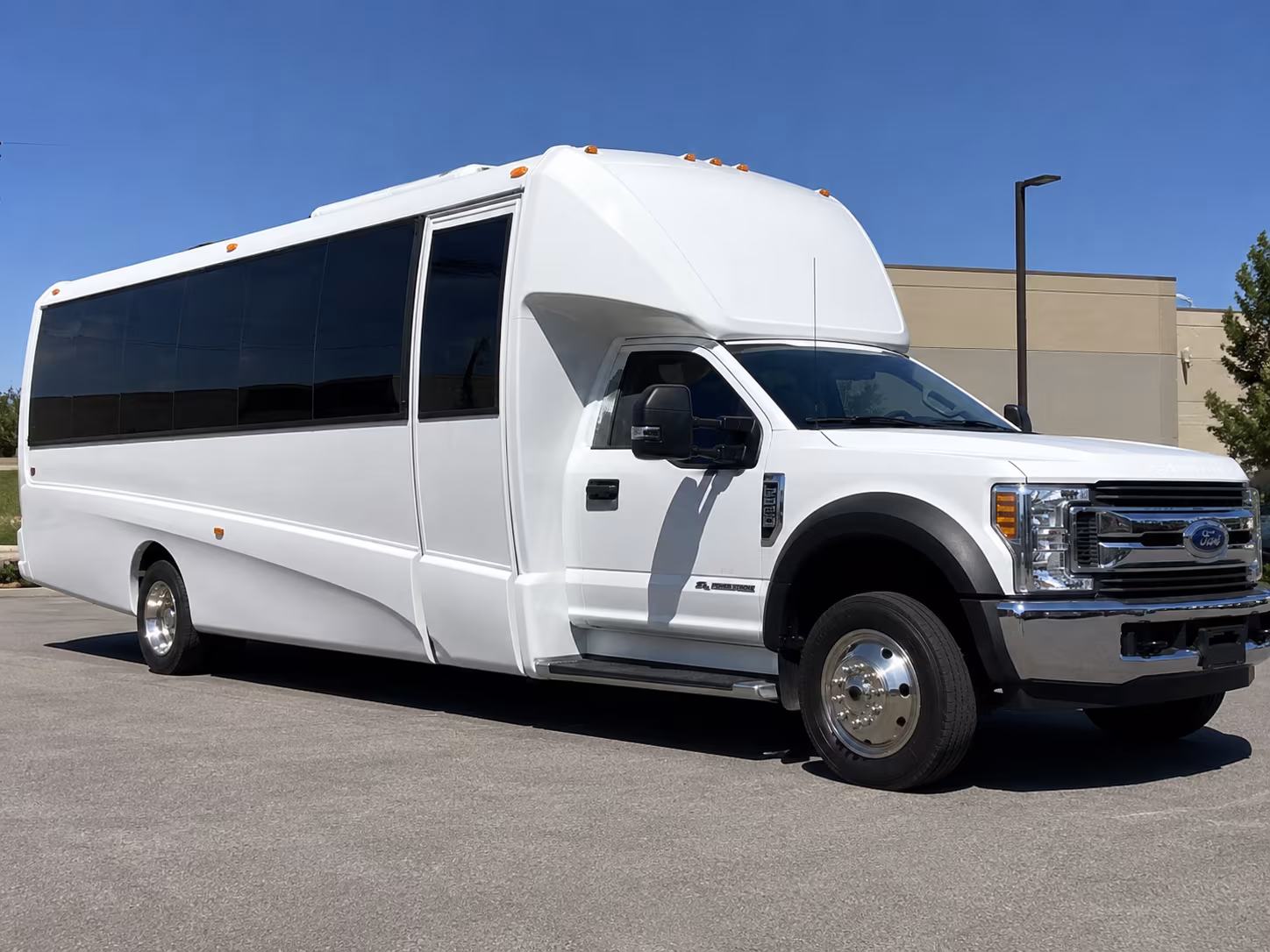 18 passenger minibus