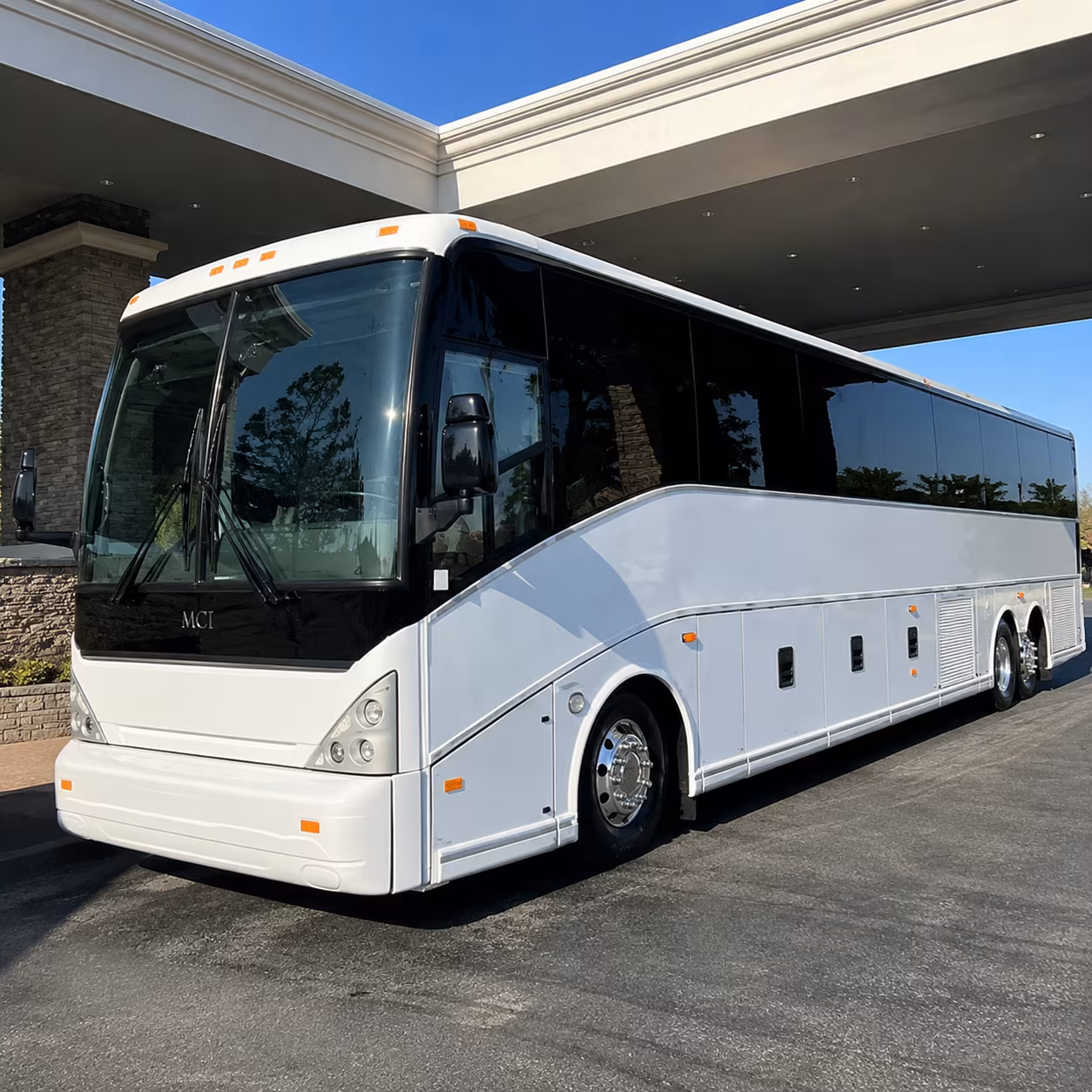 birmingham charter buses to bhm airport for business teams