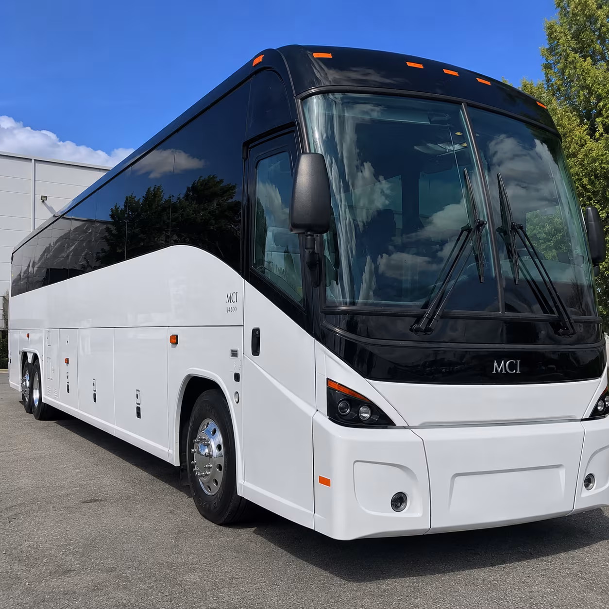 group charter bus rentals to and from birmingham s bhm airport